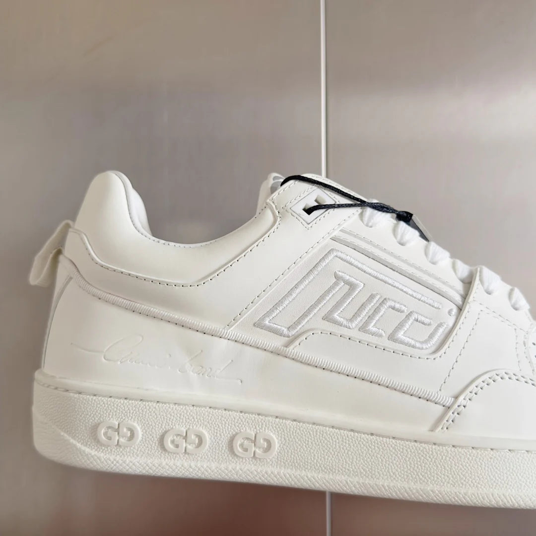 250422 New high-end and comfortable basic sports shoes