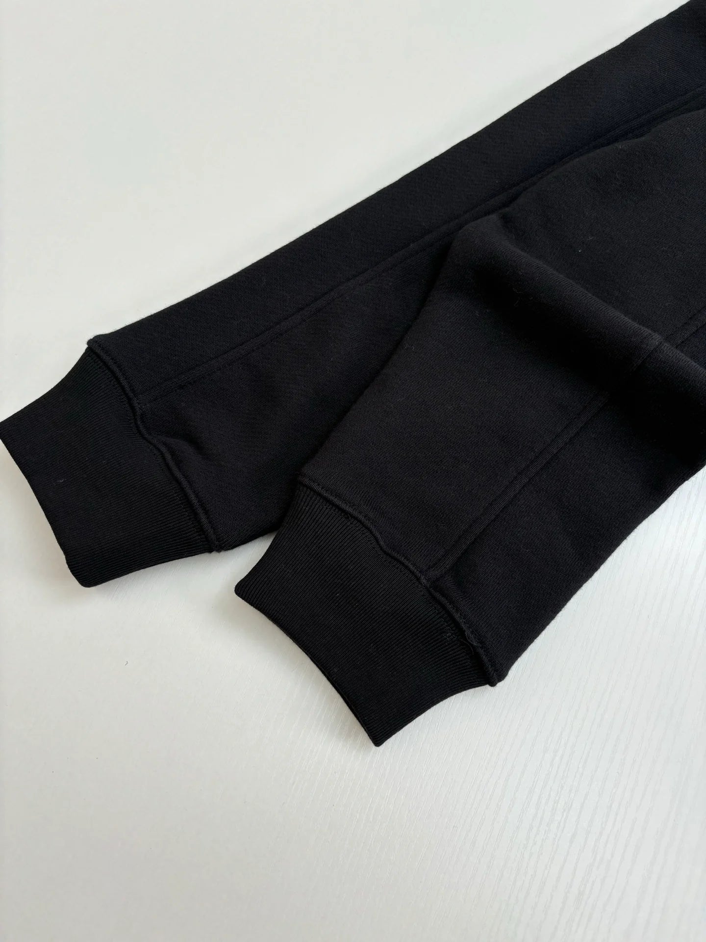 250819 New high-quality leather embroidered hooded sweatshirt