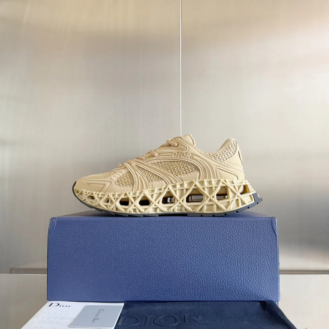 250415 New high-quality capsule series perforated sports shoes