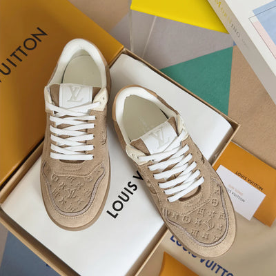 250318 New high quality new color board shoes