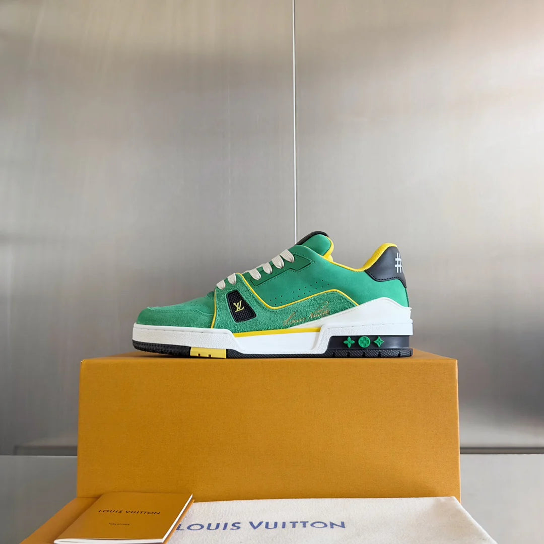 250318 New high quality new color board shoes