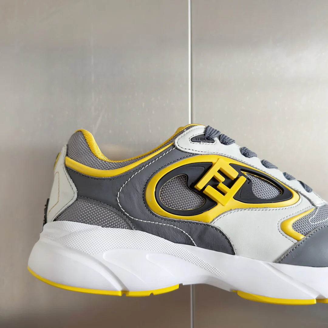 250501 New high-end simple casual sports shoes