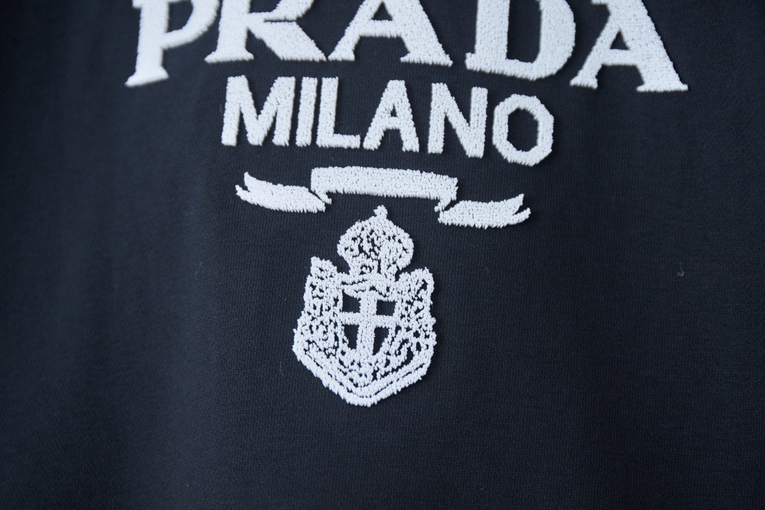 250902 New high-quality, simple embroidered lapel sweatshirt