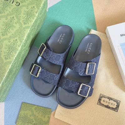 250507 New high-quality thick-soled embossed slippers