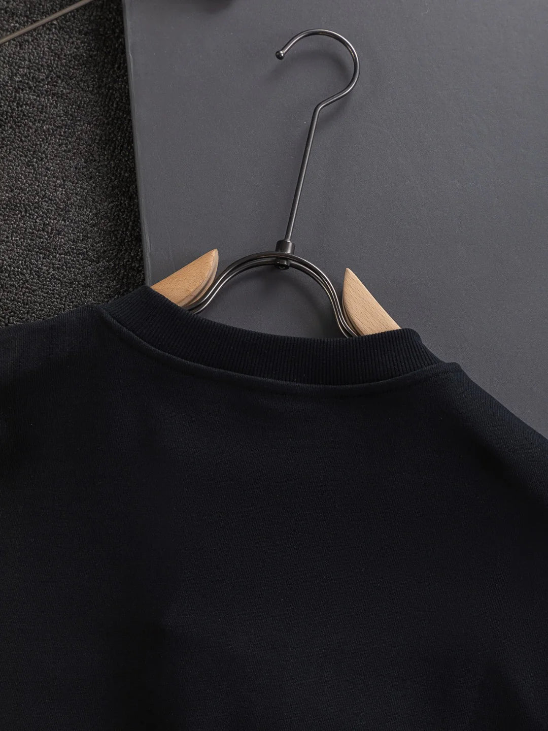 250908 A new high-quality two-color simple sweatshirt