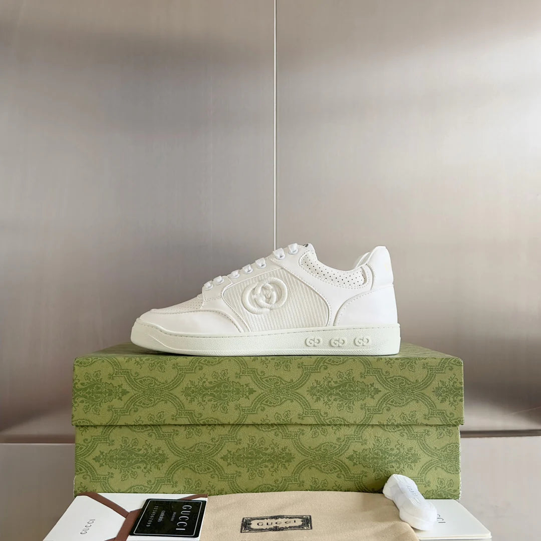 250422 New high-end and comfortable basic sports shoes