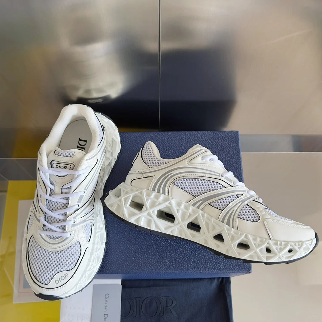 250415 New high-quality capsule series perforated sports shoes