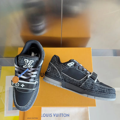 250318 New high quality new color board shoes