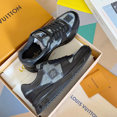 250318 New high quality new color board shoes