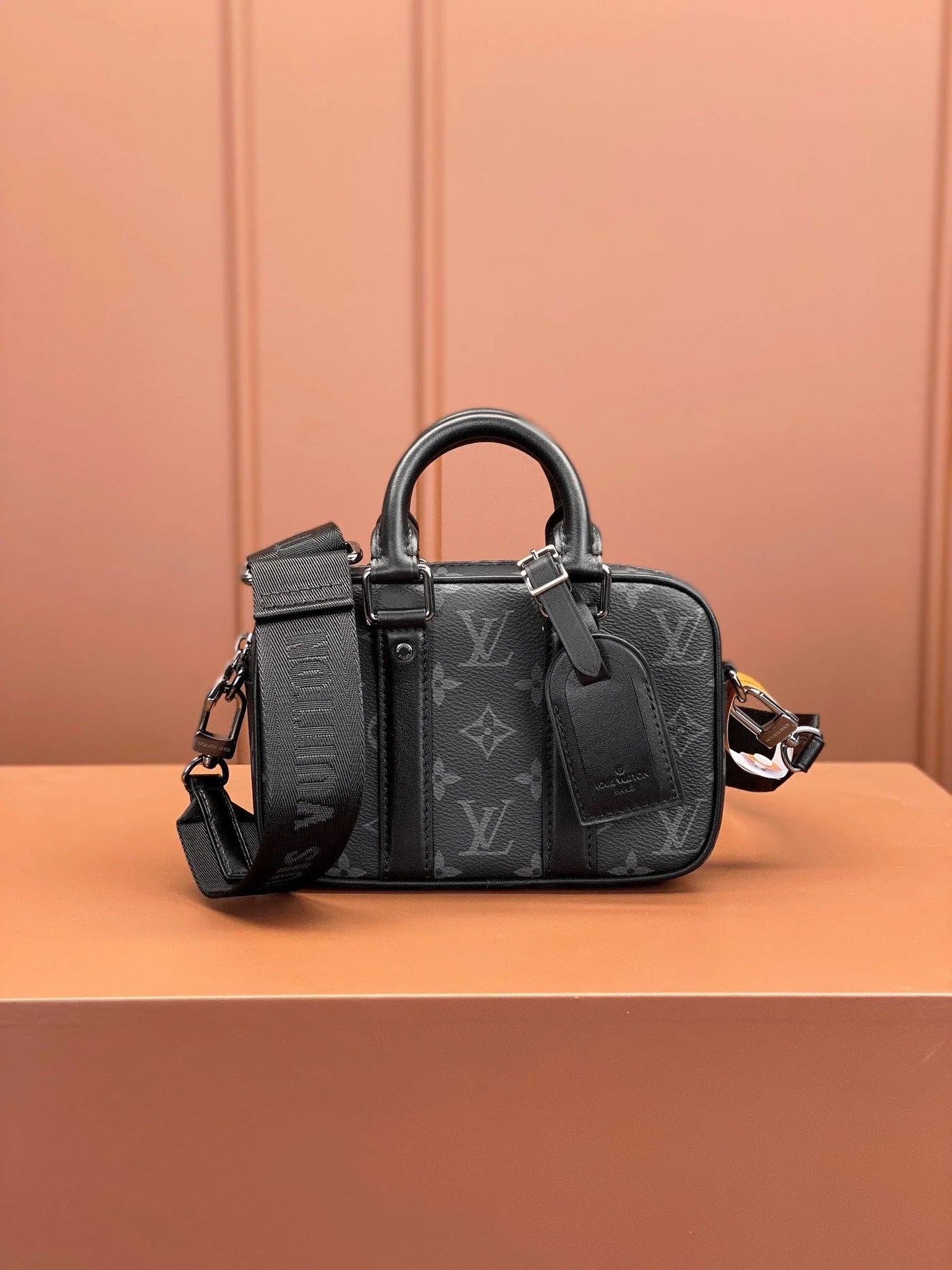 0528 Nano Porte Documents Voyage Monogram Eclipse