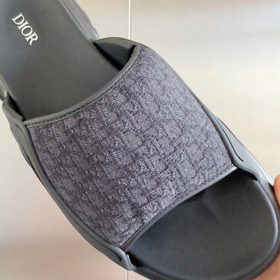 250415 New top-quality thick-soled slippers and sandals