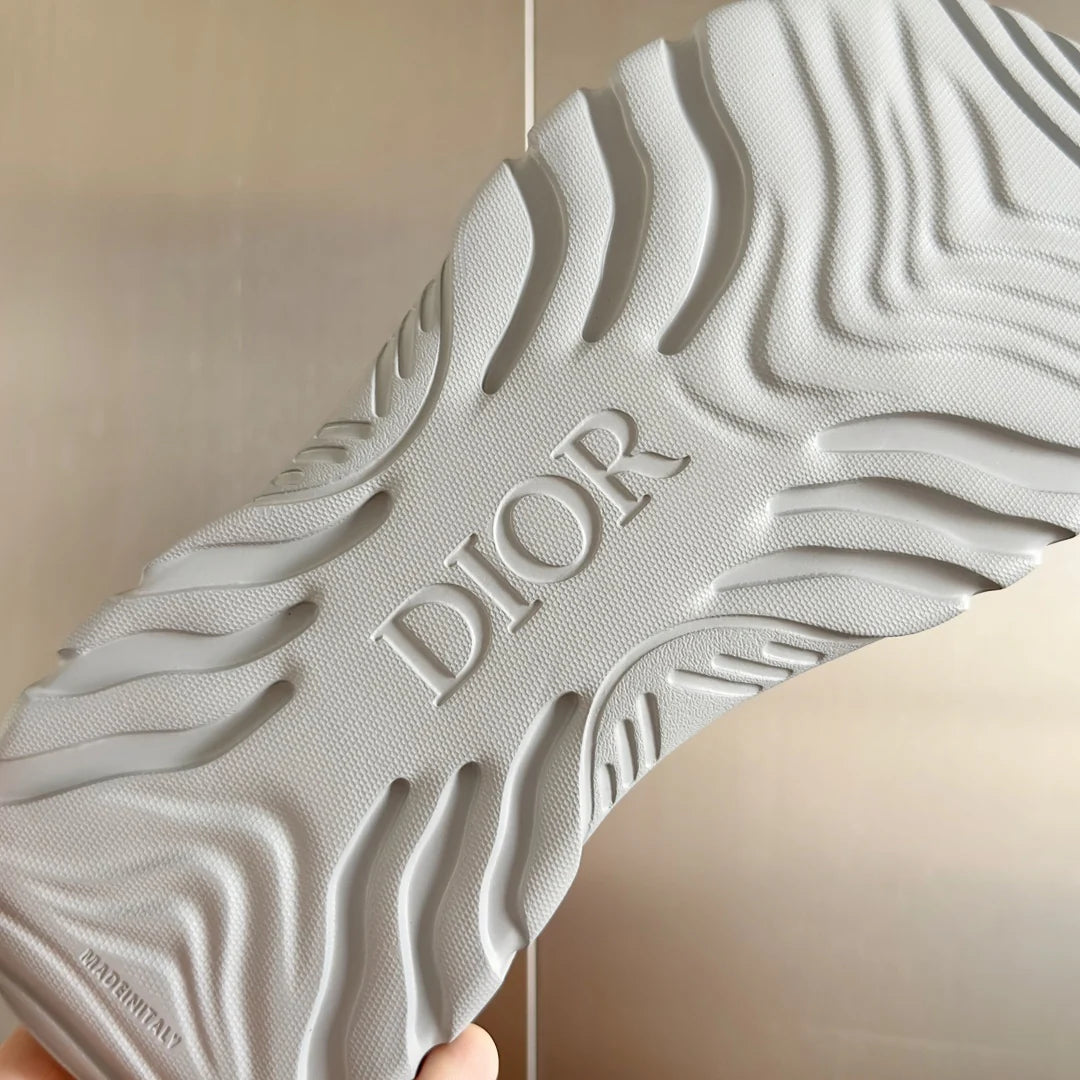 250415 New top-quality thick-soled slippers and sandals