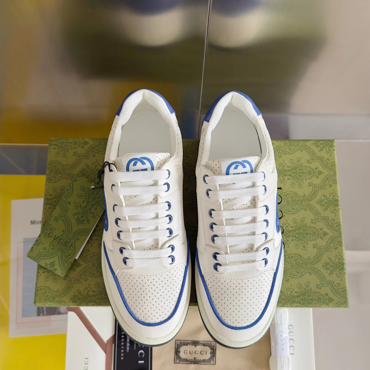 250422 New high-end and comfortable basic sports shoes