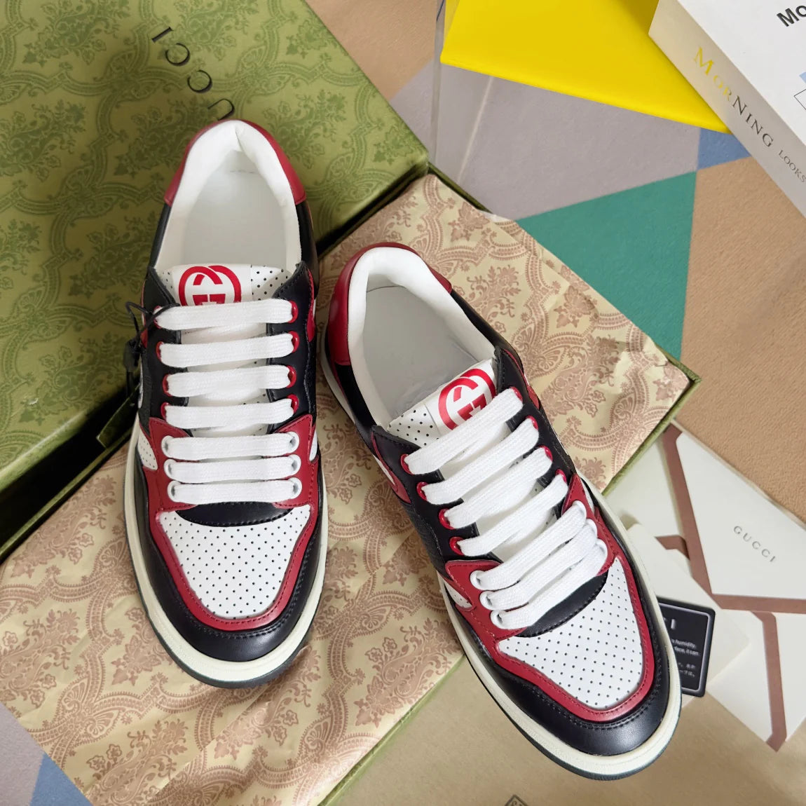 250422 New high-end and comfortable basic sports shoes