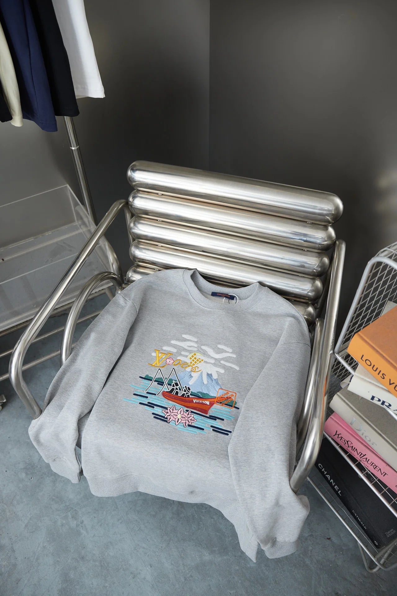 250902 New high-quality fishing embroidered round-neck sweatshirt