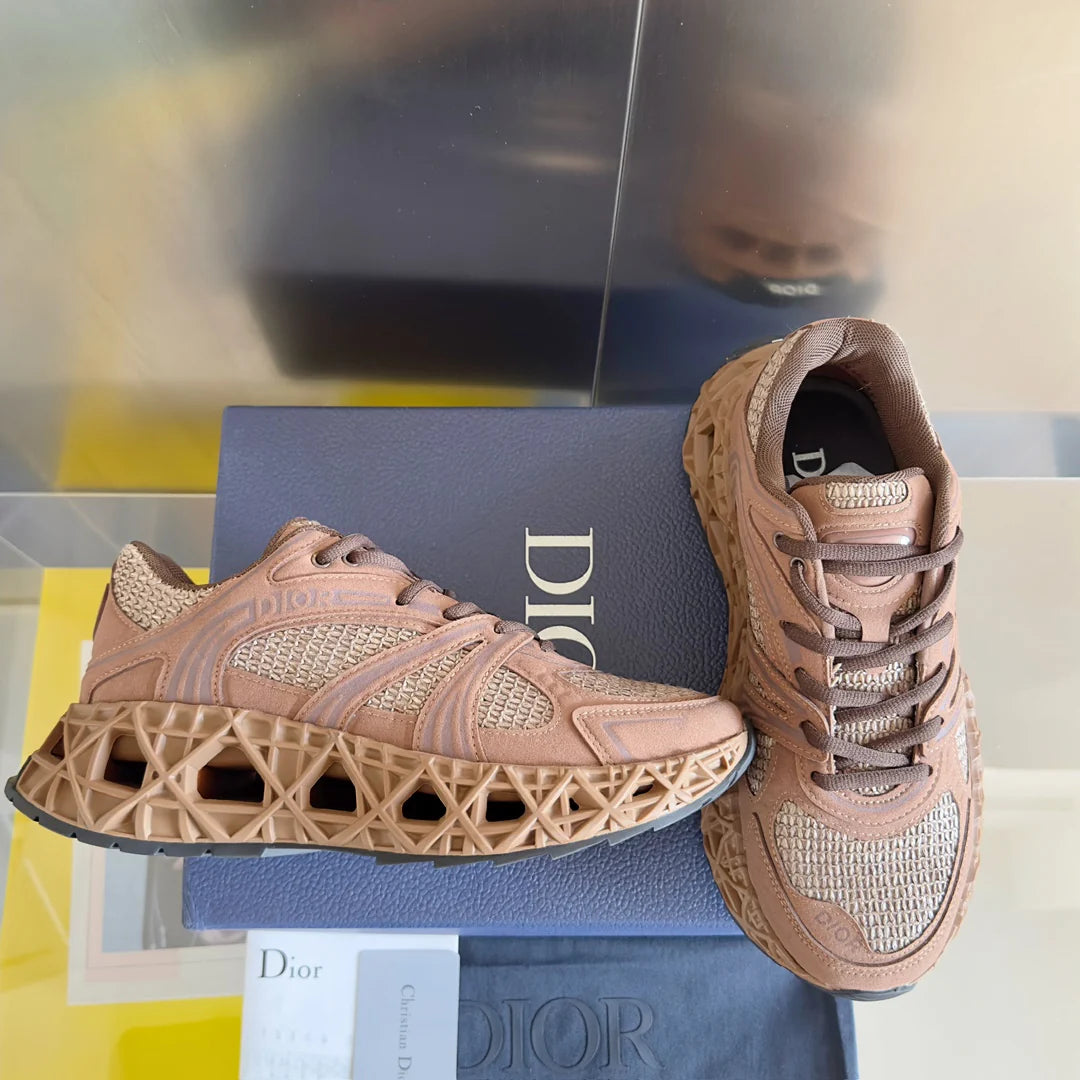 250415 New high-quality capsule series perforated sports shoes