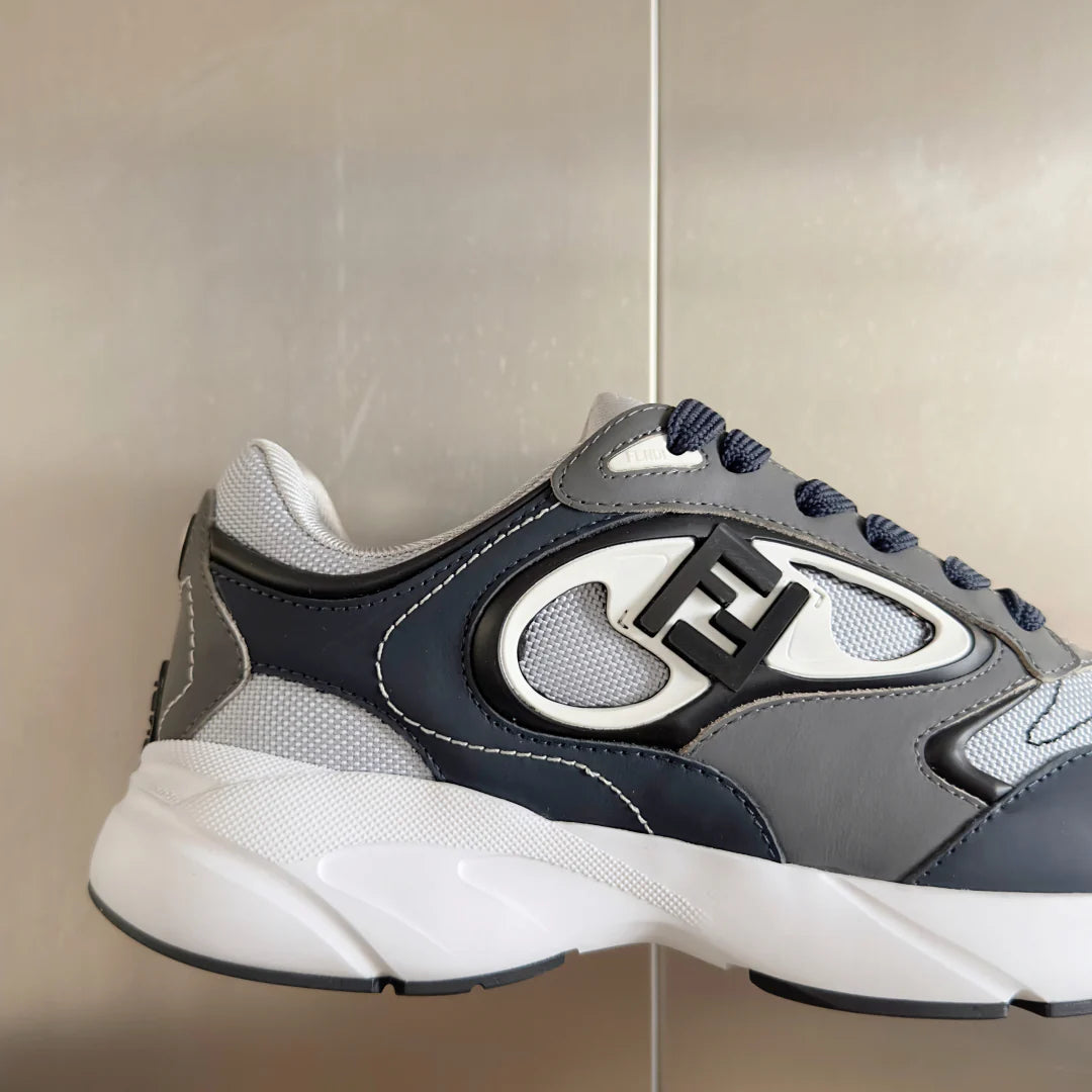 250501 New high-end simple casual sports shoes