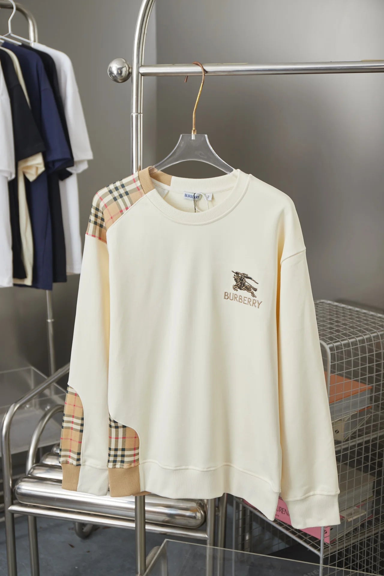 250923 new high-quality checkered patchwork embroidered round-neck sweatshirt