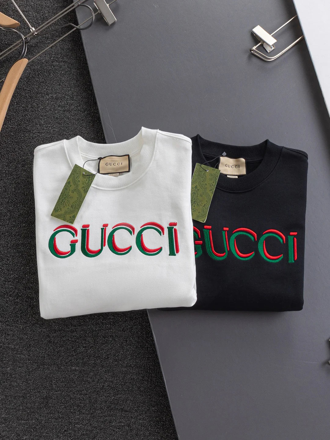 250908 A new high-quality two-color simple sweatshirt