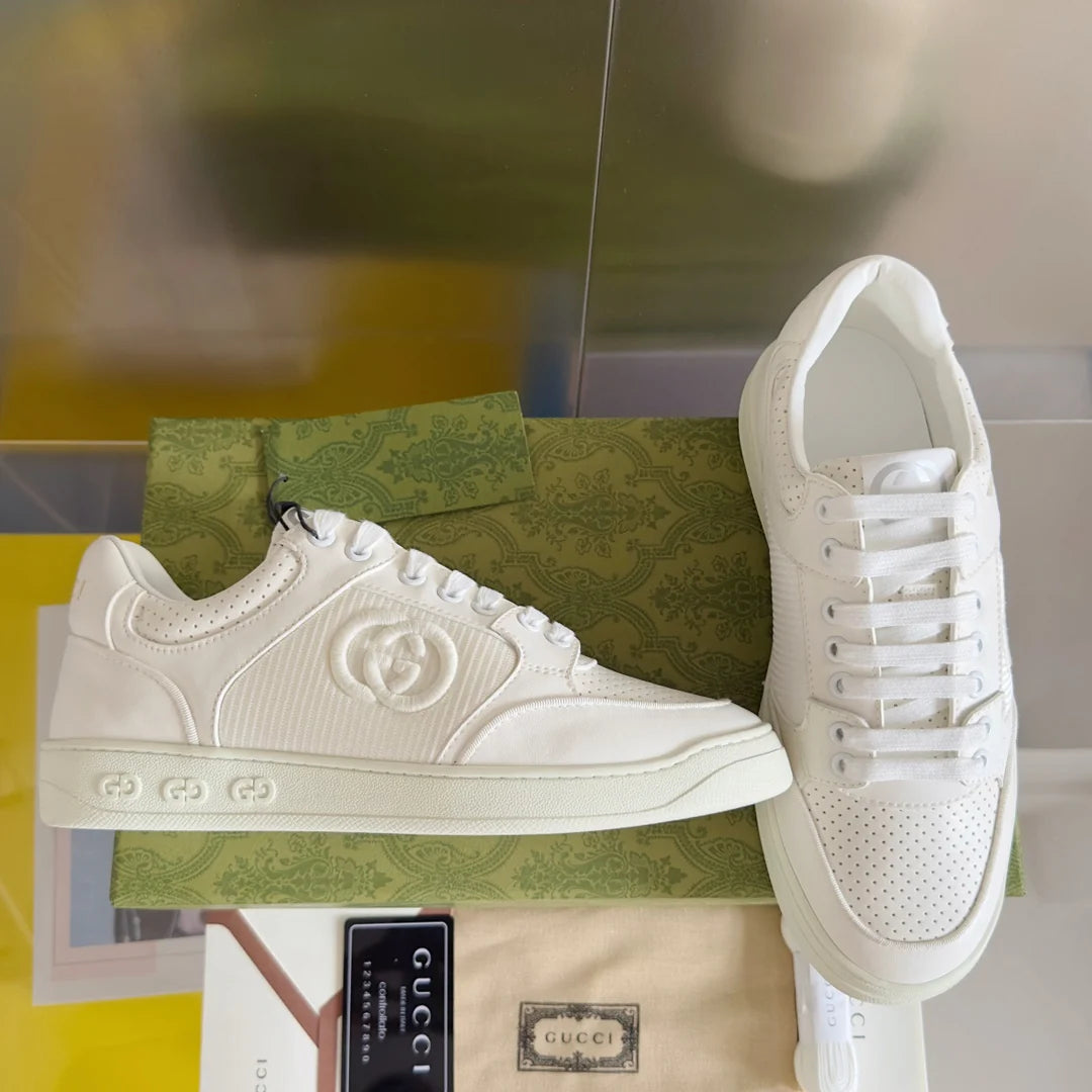 250422 New high-end and comfortable basic sports shoes