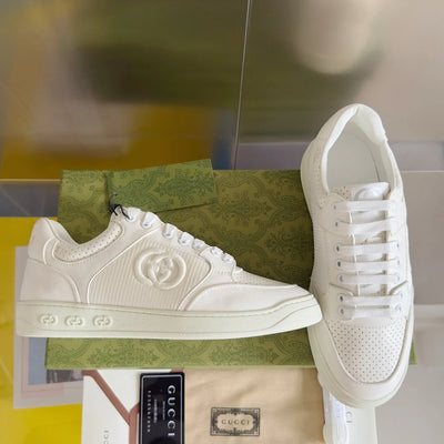 250422 New high-end and comfortable basic sports shoes