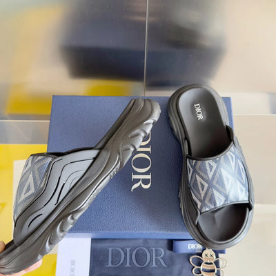 250415 New top-quality thick-soled slippers and sandals