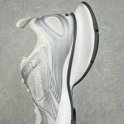 0722 New design running shoes