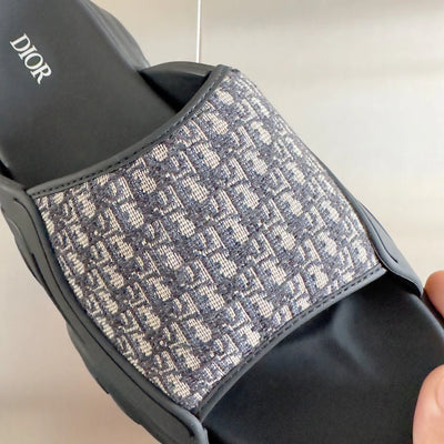 250415 New top-quality thick-soled slippers and sandals