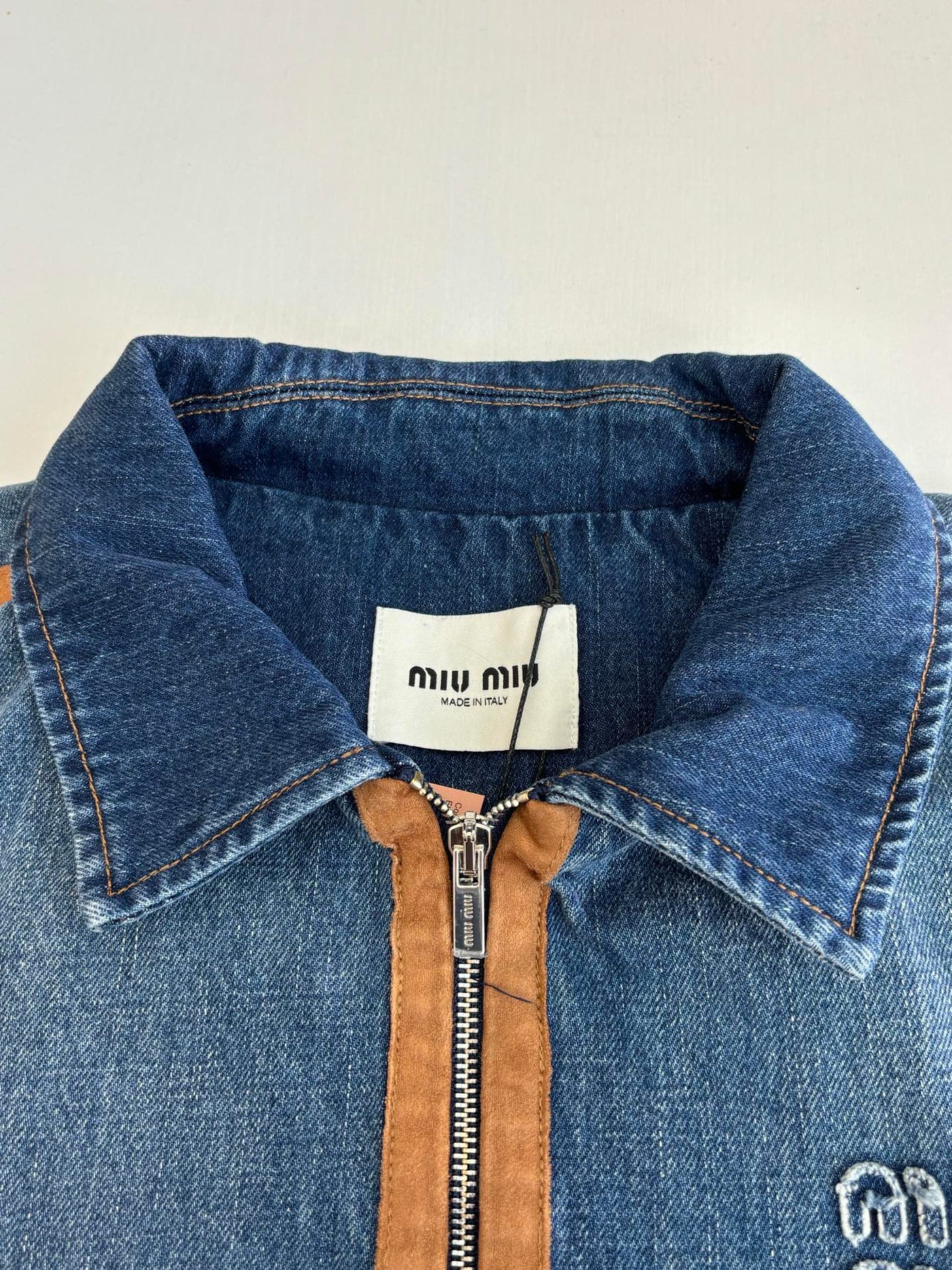 250917 A new high-quality distressed washed leather zipper jacket