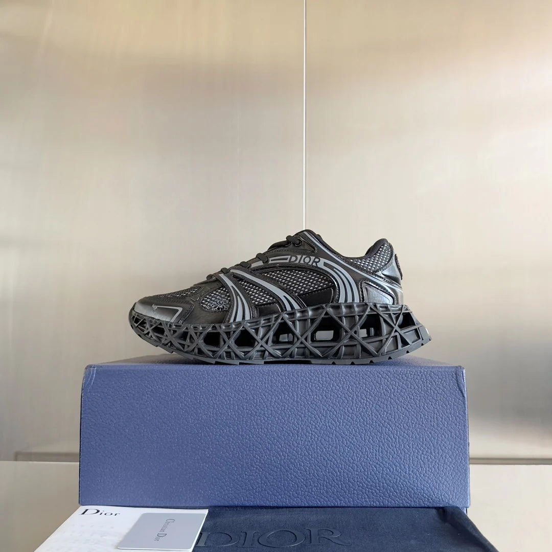 250415 New high-quality capsule series perforated sports shoes