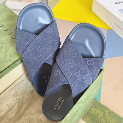 250507 New high-quality thick-soled embossed slippers