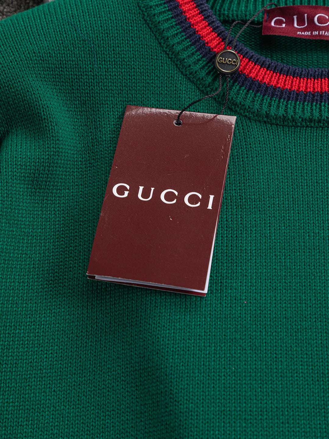 250908 A new high-quality, simple and distinctive sweater