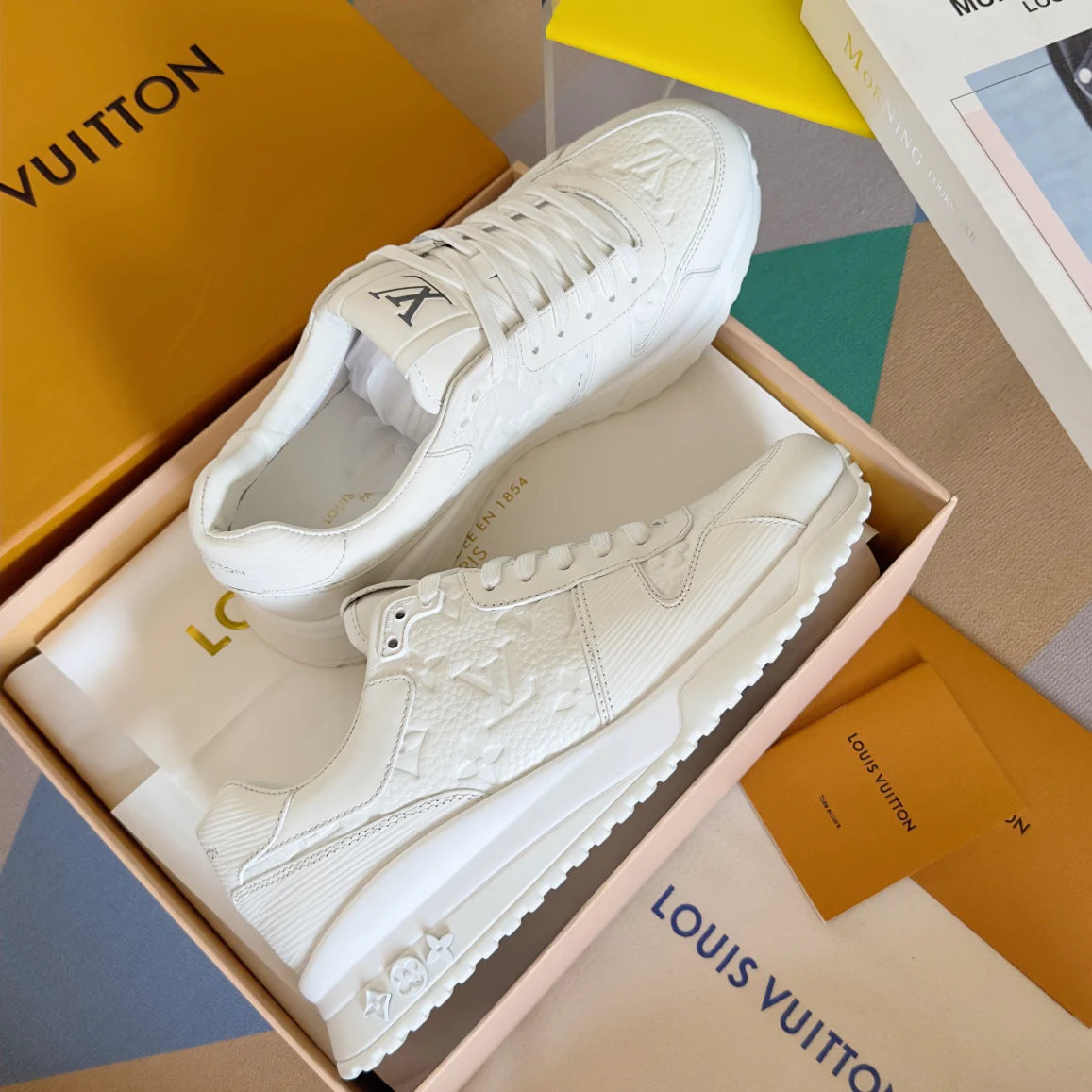 250318 New high quality new color board shoes