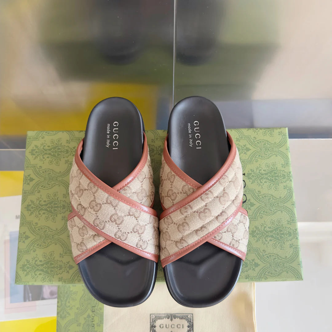 250507 New high-quality thick-soled embossed slippers