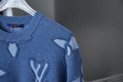 250902 New high-quality blue four-leaf clover letter sweater