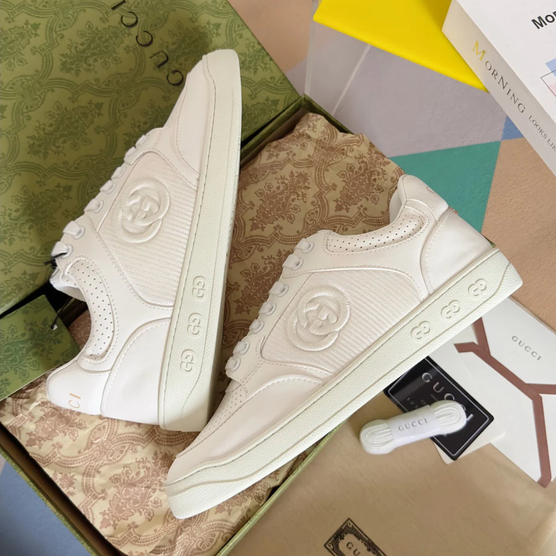 250422 New high-end and comfortable basic sports shoes