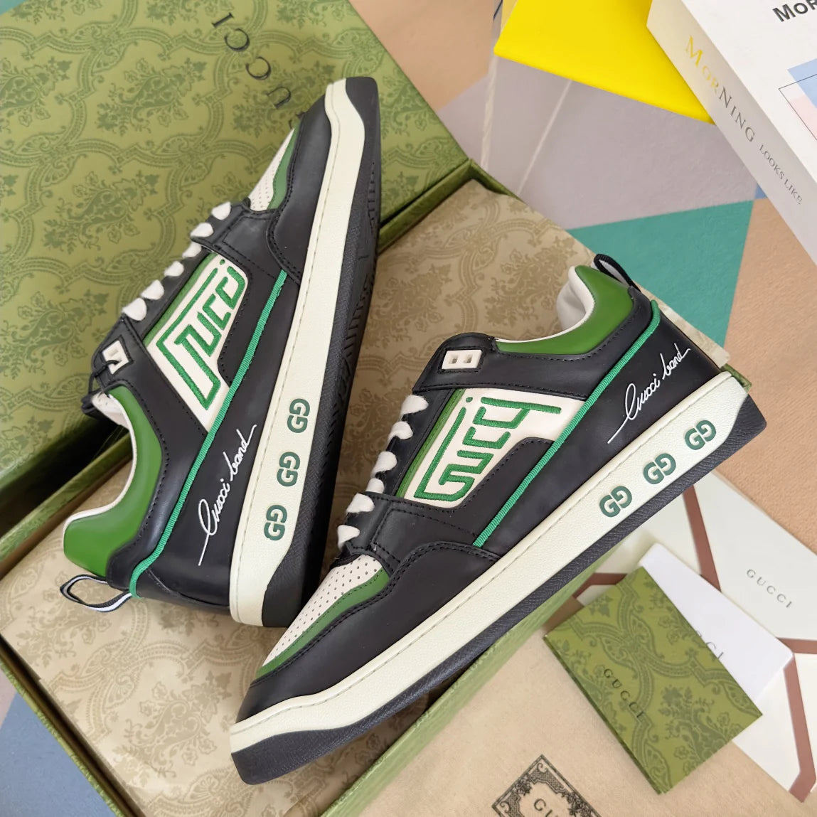 250422 New high-end and comfortable basic sports shoes