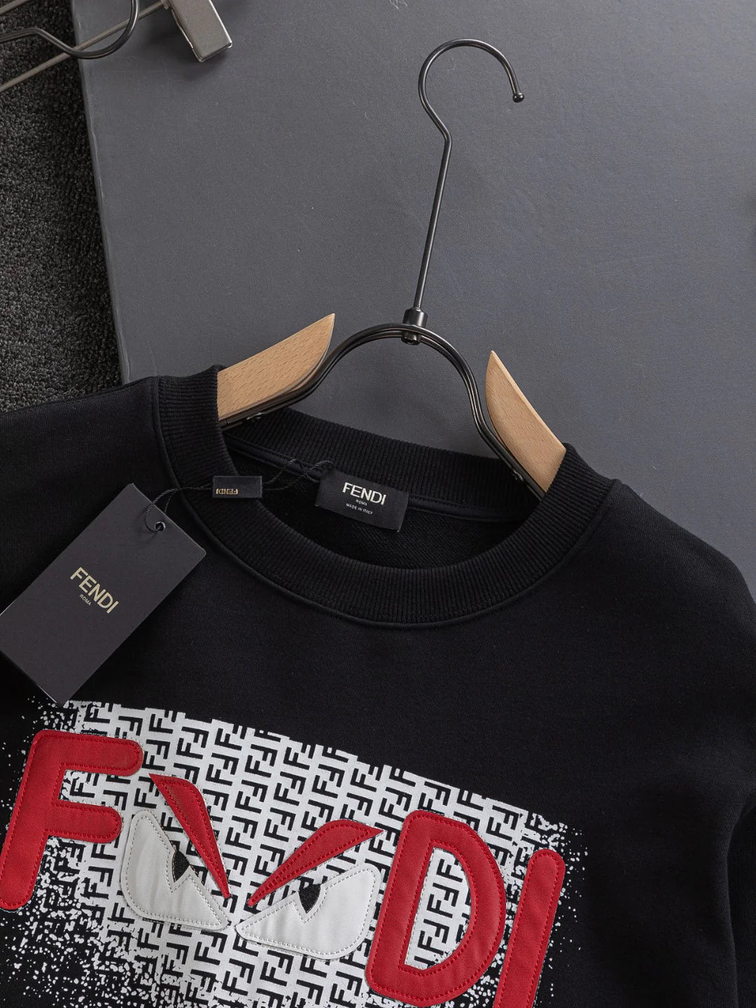 250908 New high-quality three-dimensional red letter eye sweatshirt