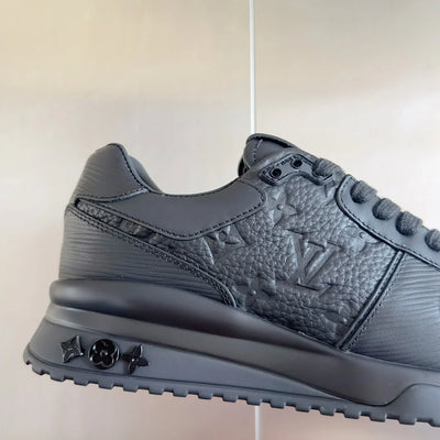 250318 New high quality new color board shoes