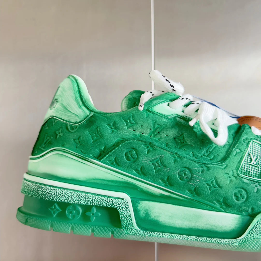250513 New top-quality spray-painted casual and fashionable sneakers