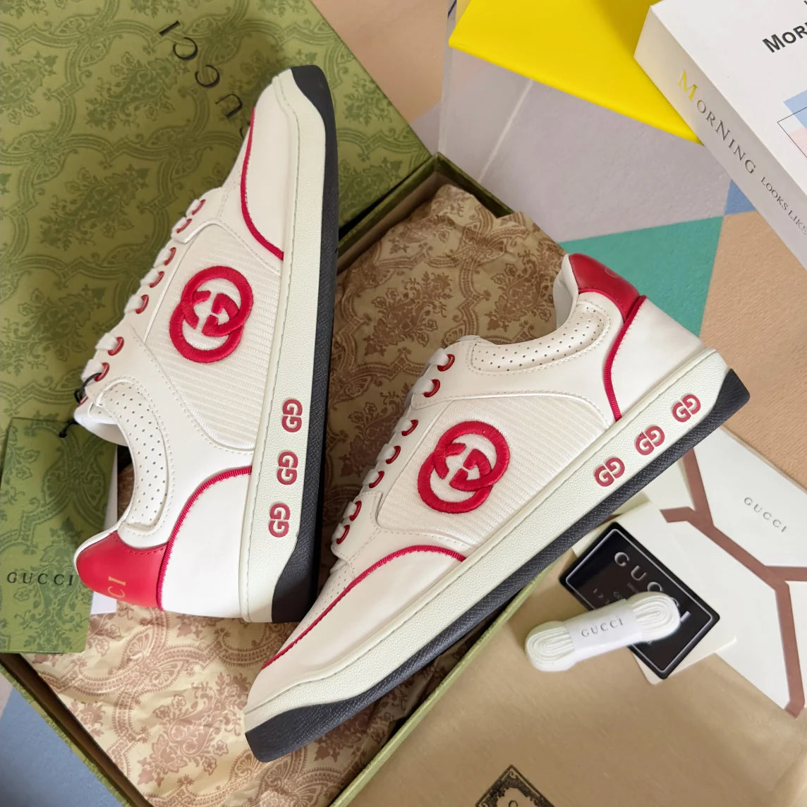 250422 New high-end and comfortable basic sports shoes