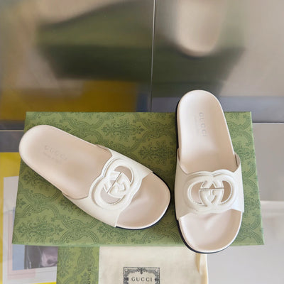 250513 New high-quality thick-soled classic signature slippers