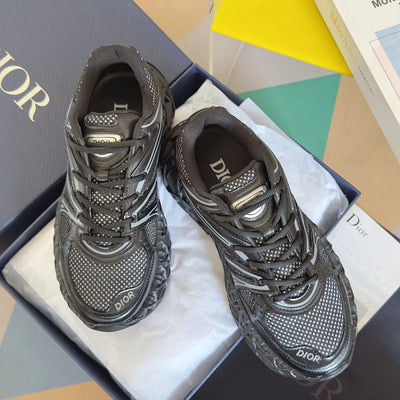 250415 New high-quality capsule series perforated sports shoes