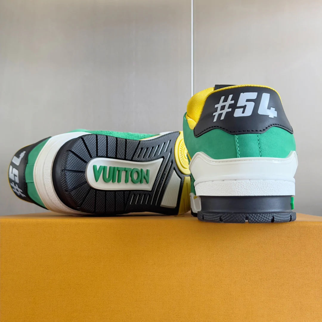 250318 New high quality new color board shoes