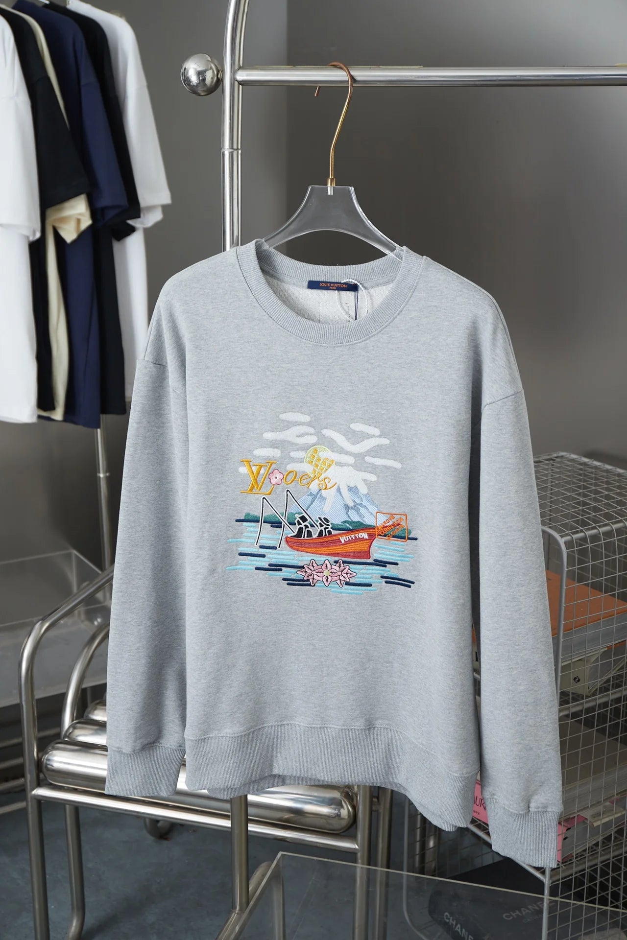 250902 New high-quality fishing embroidered round-neck sweatshirt