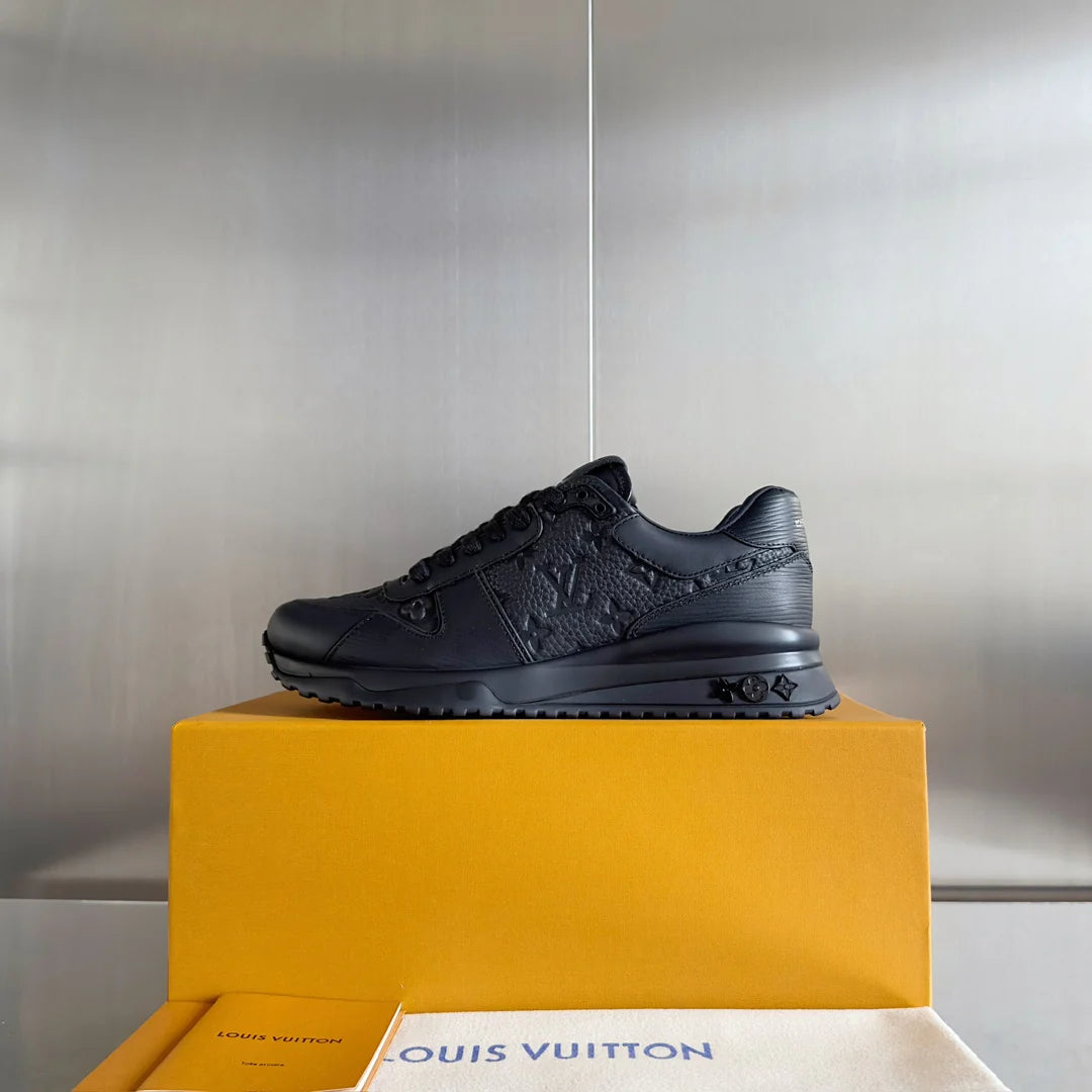 250318 New high quality new color board shoes