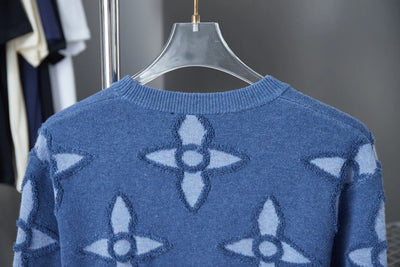 250902 New high-quality blue four-leaf clover letter sweater