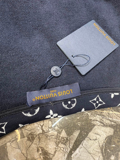 250813 A new high-quality, simple hooded sweatshirt