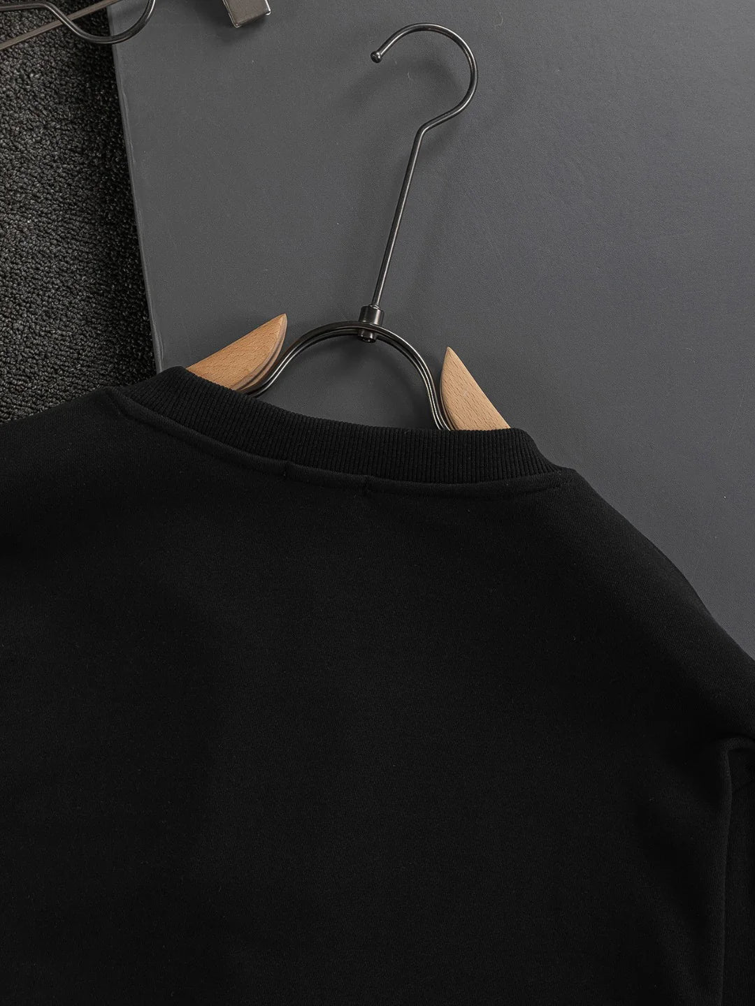 250908 New high-quality multi-color patchwork LOGO round-neck sweatshirt