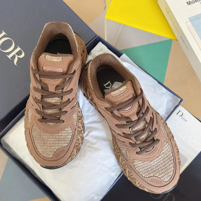 250415 New high-quality capsule series perforated sports shoes